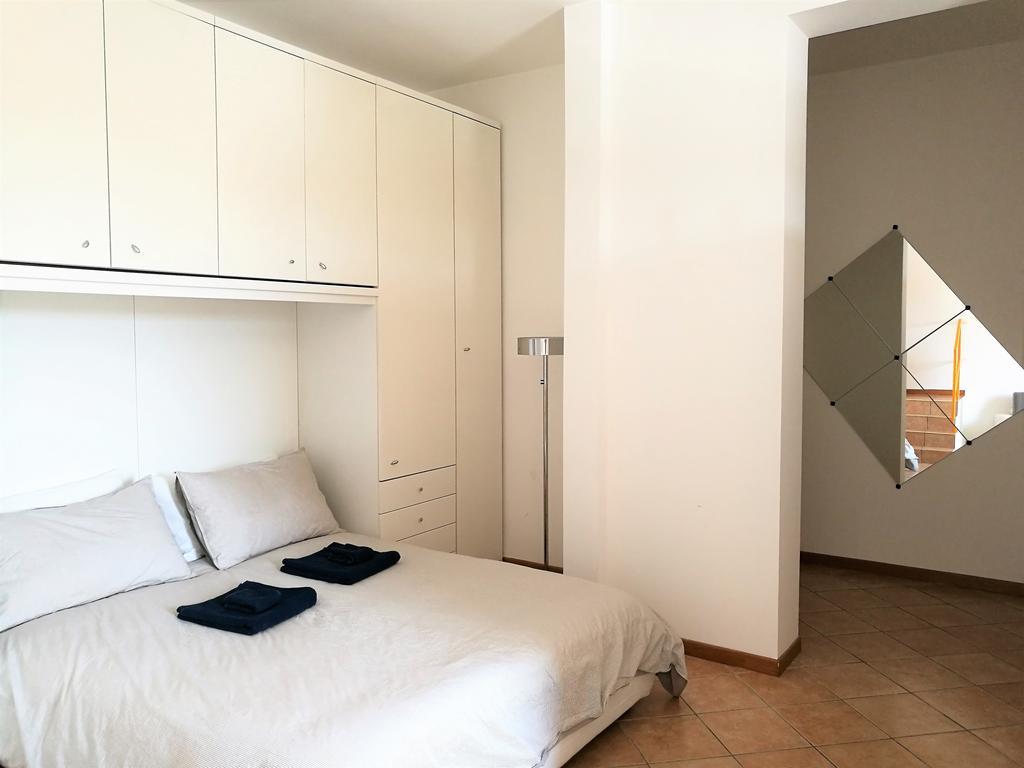 Farolfi Apartments Carracci Bologna Eksteriør billede